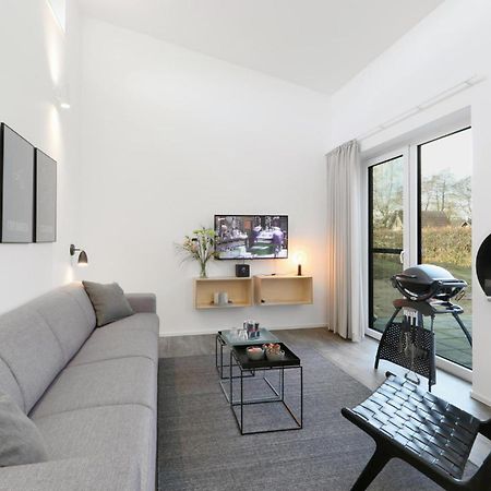 Beach Front Home In Lembruch-Duemmer See With Wifi Esterno foto