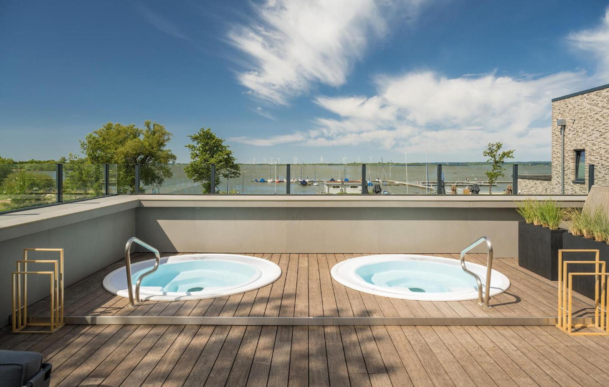Beach Front Home In Lembruch-Duemmer See With Wifi Esterno foto