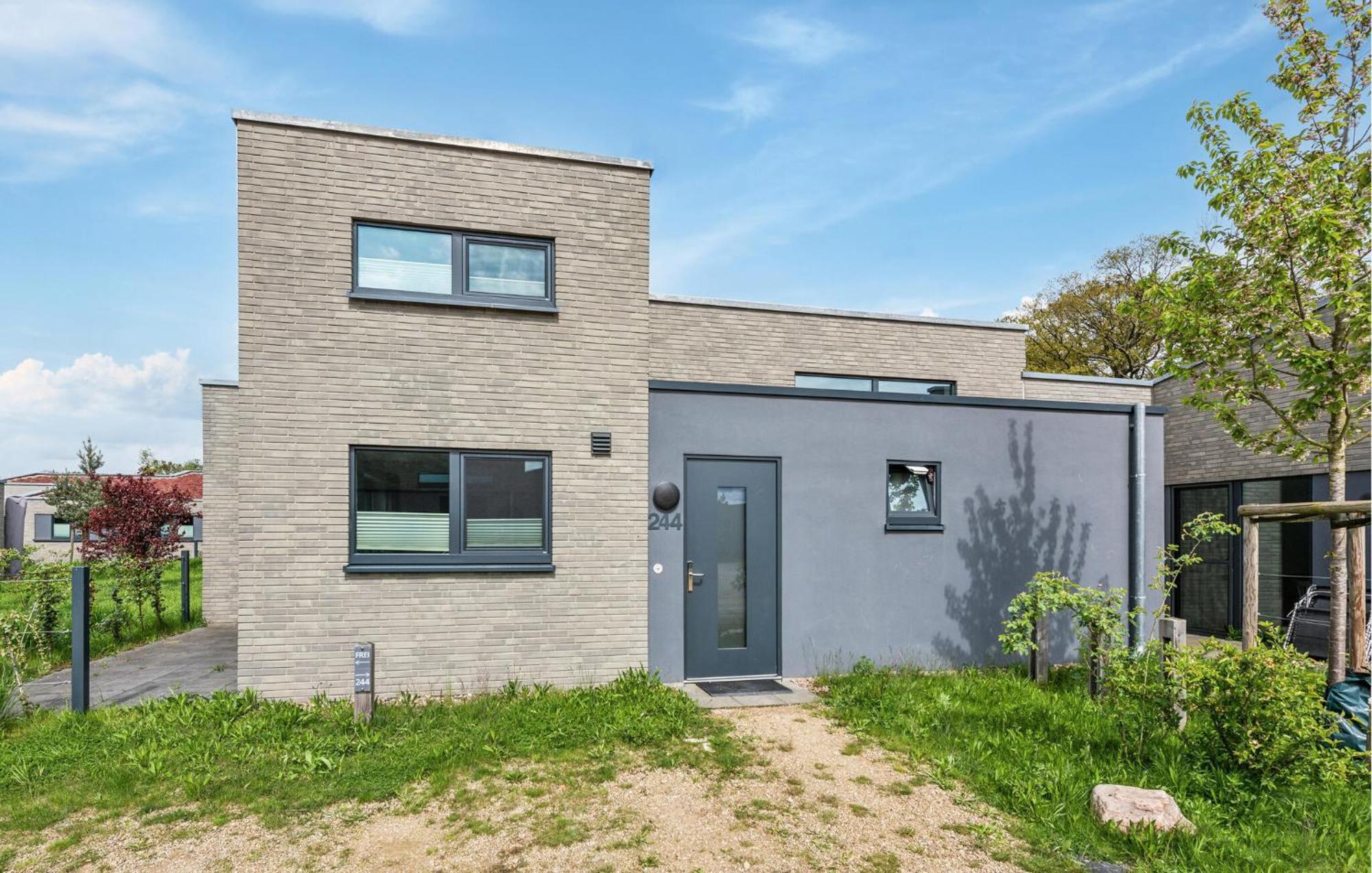 Beach Front Home In Lembruch-Duemmer See With Wifi Esterno foto