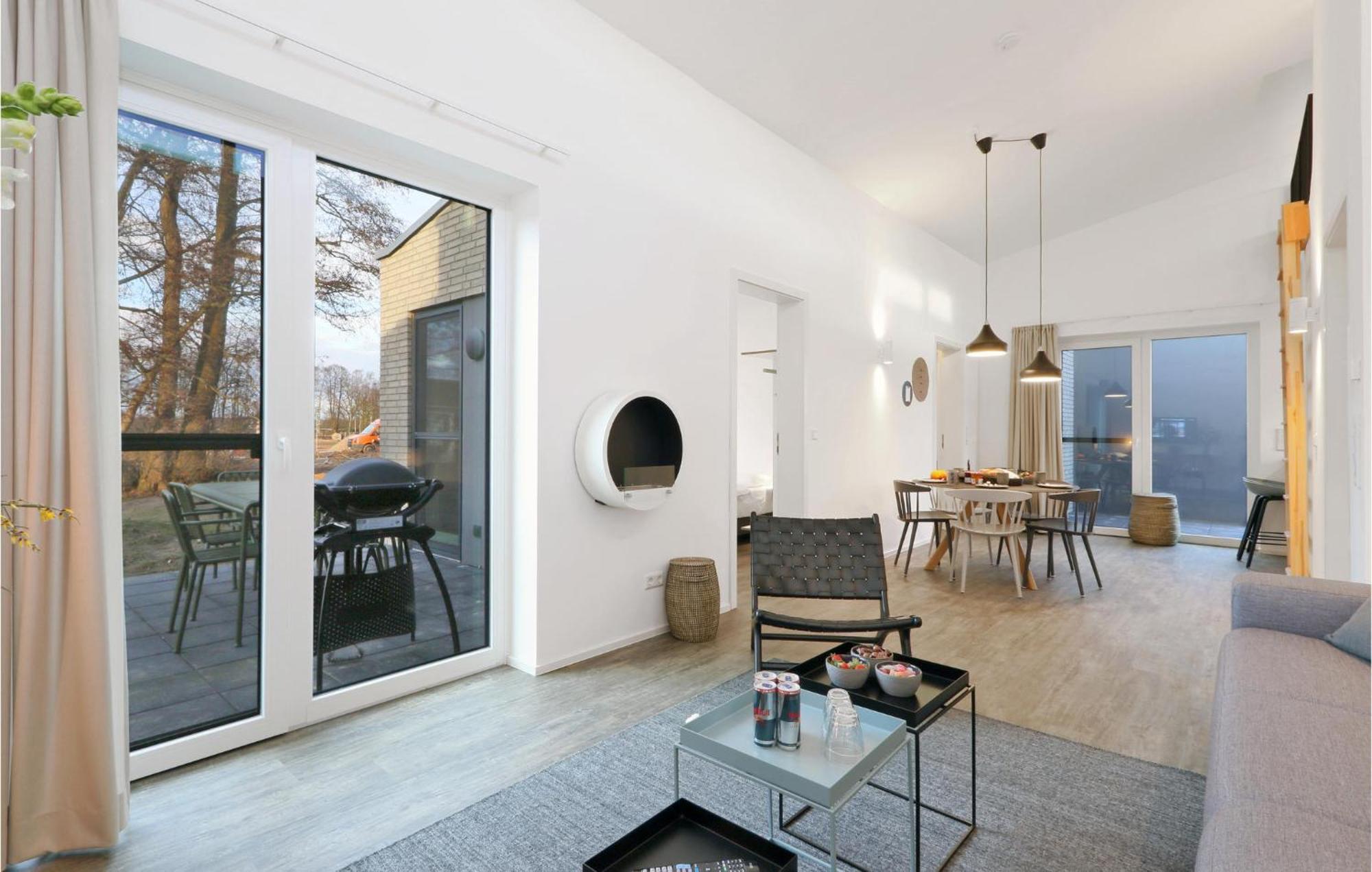 Beach Front Home In Lembruch-Duemmer See With Wifi Esterno foto